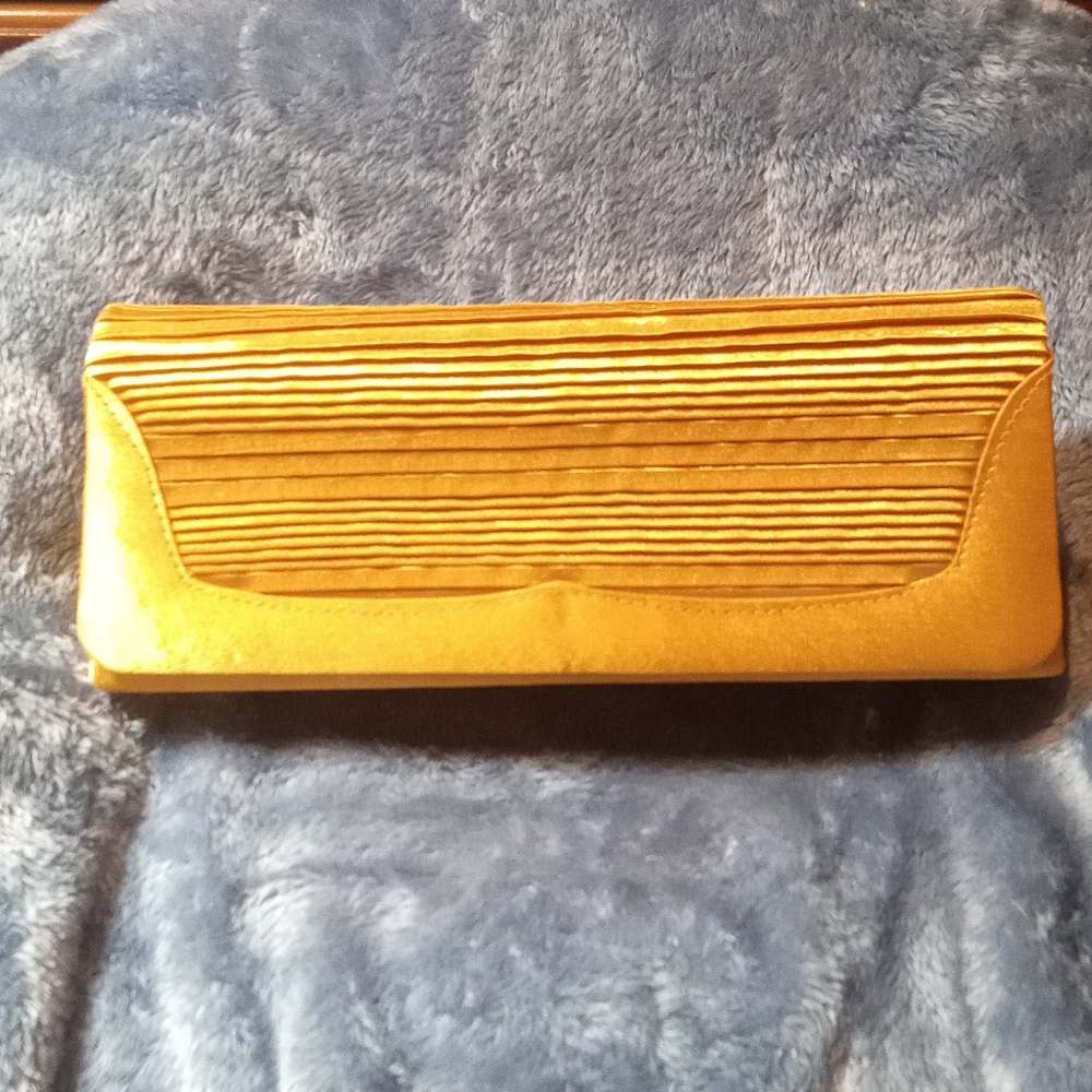 BIJOUX TERNER GOLDEN CLUTCH